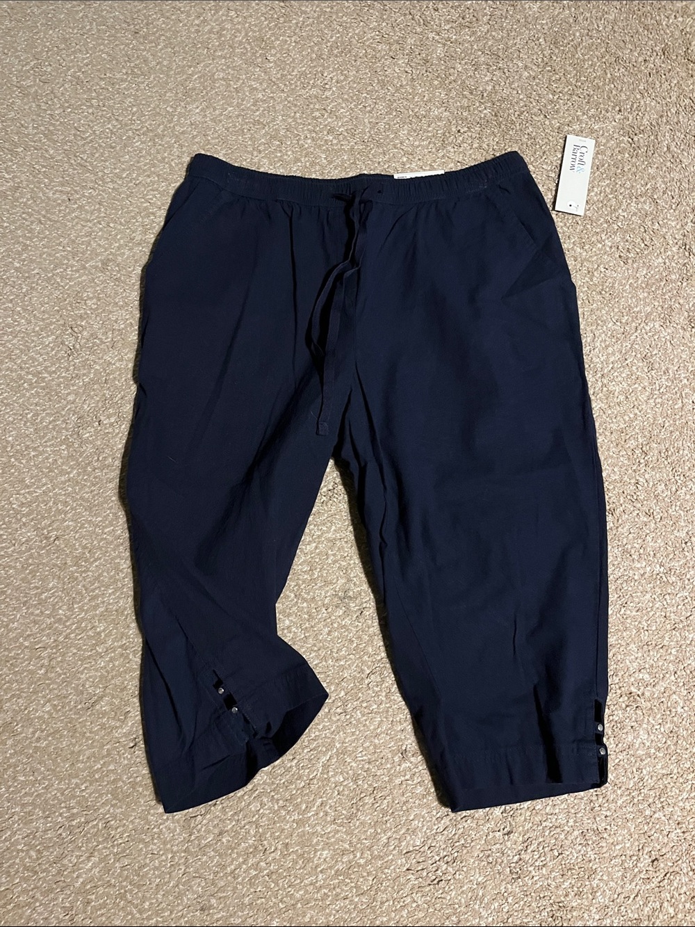 Women's Black Drawstring Capris NWT petite medium